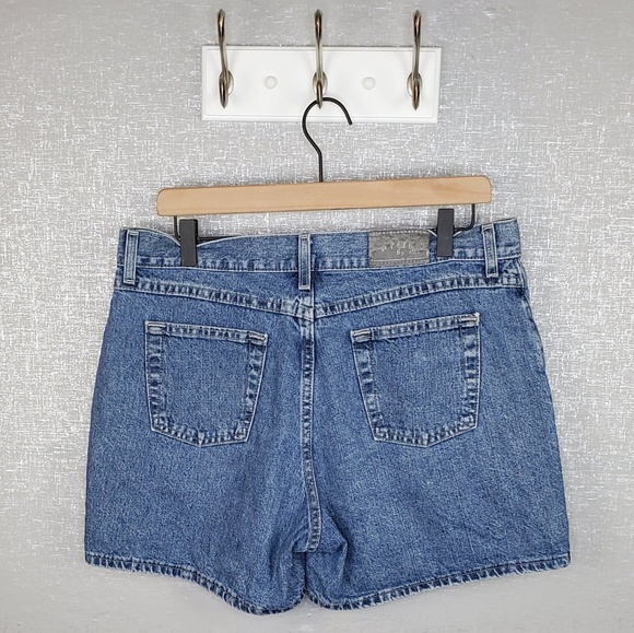 Vintage riveted by Lee highwaisted shorts - Picture 2 of 2